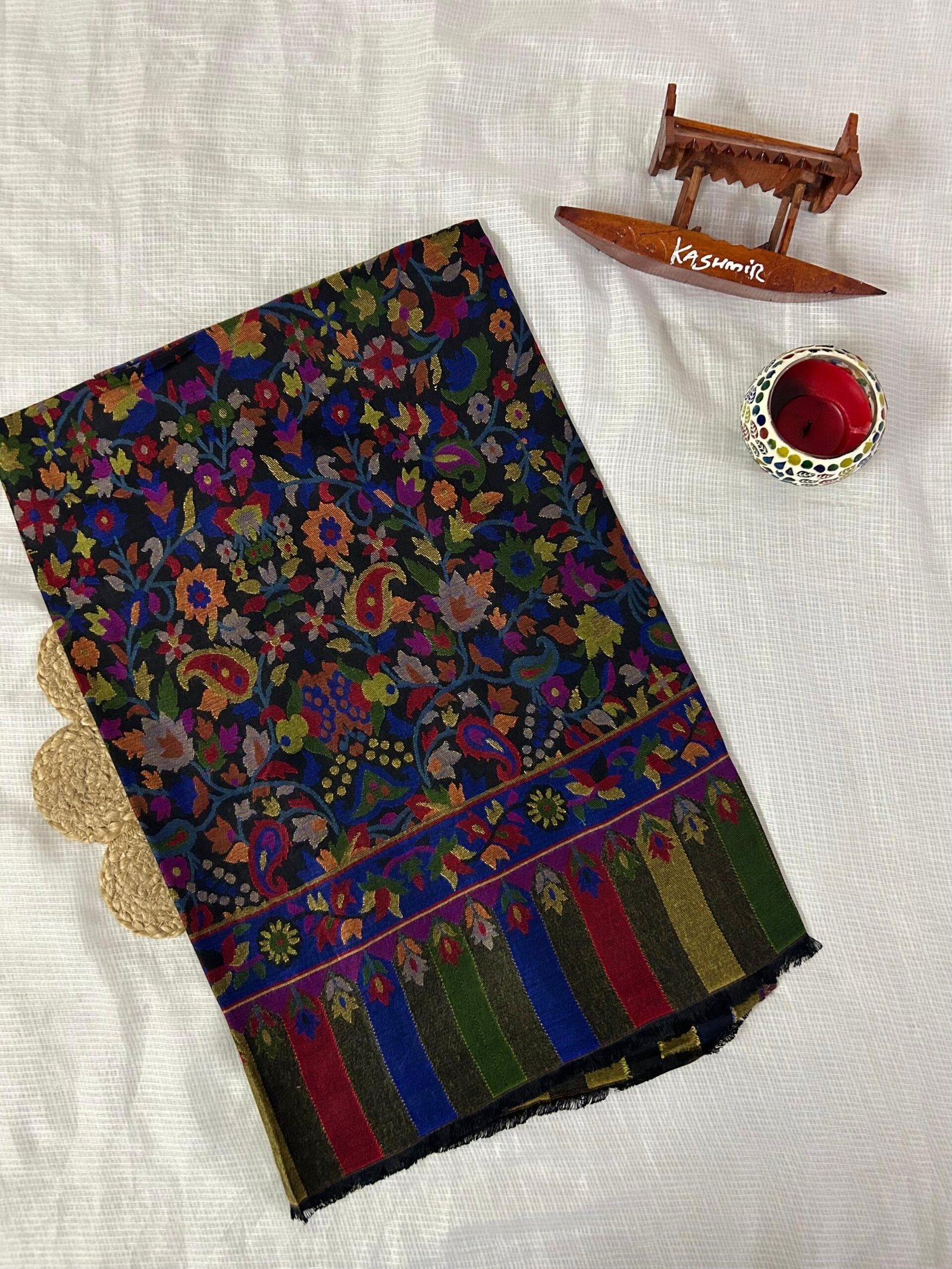 Handwoven Kani Shawl – A Timeless Masterpiece
