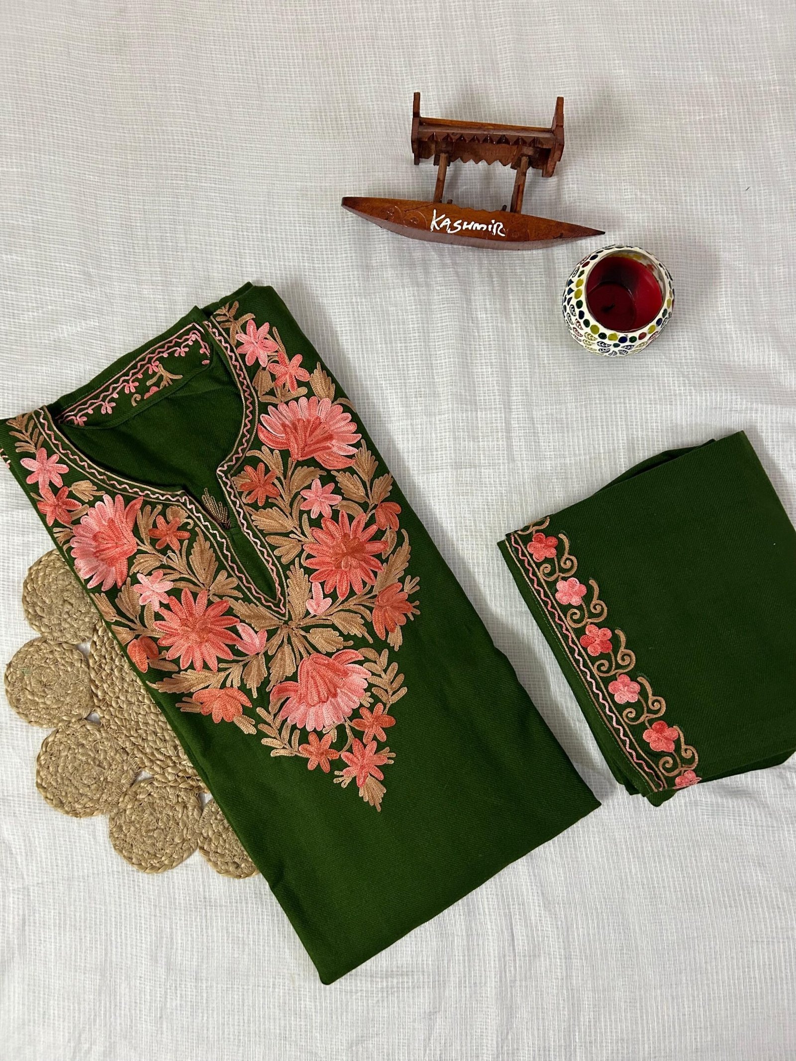 Kashmiri Pheran Set - Aarikari