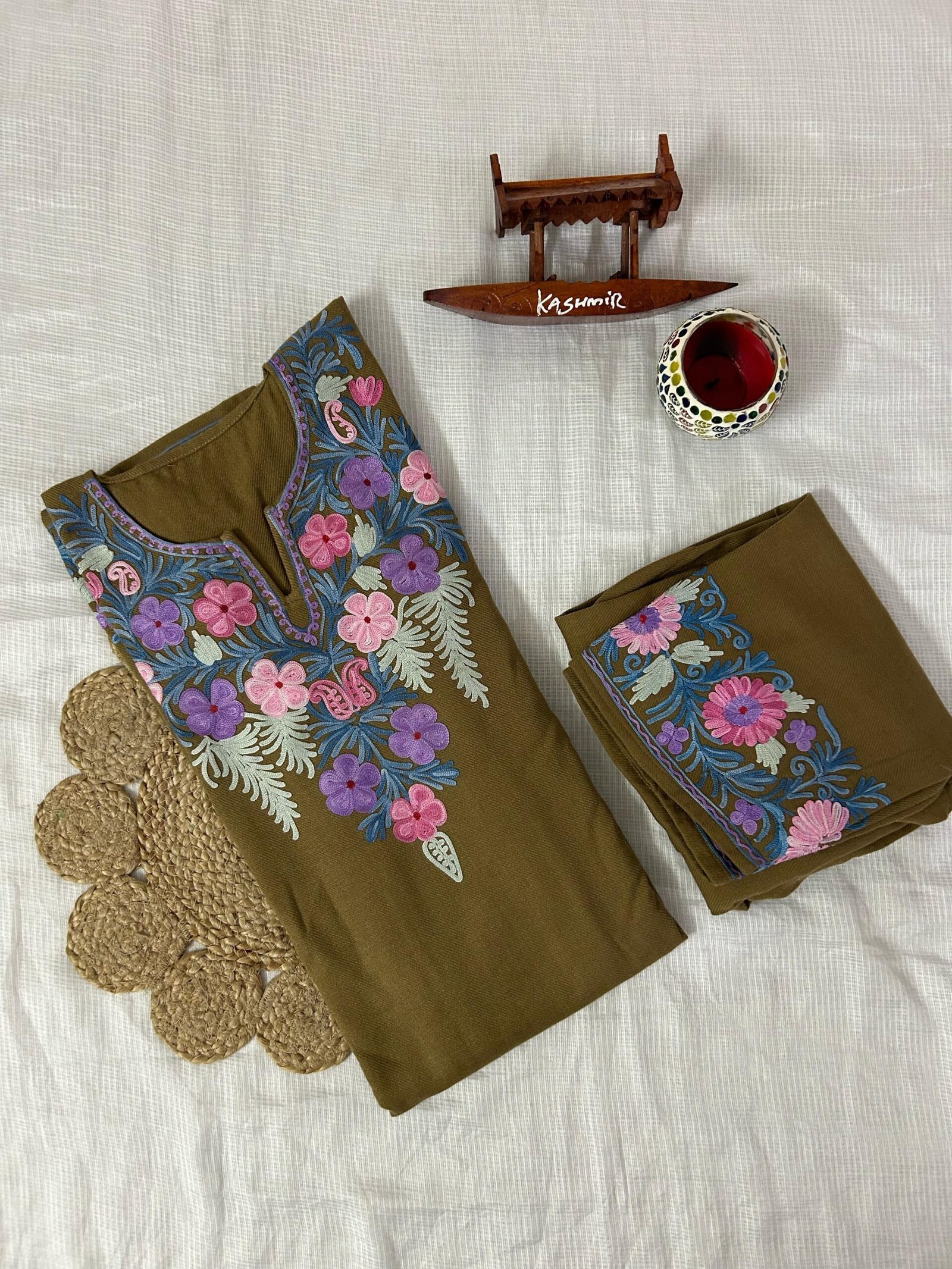 Kashmiri Pheran Set - Aarikari
