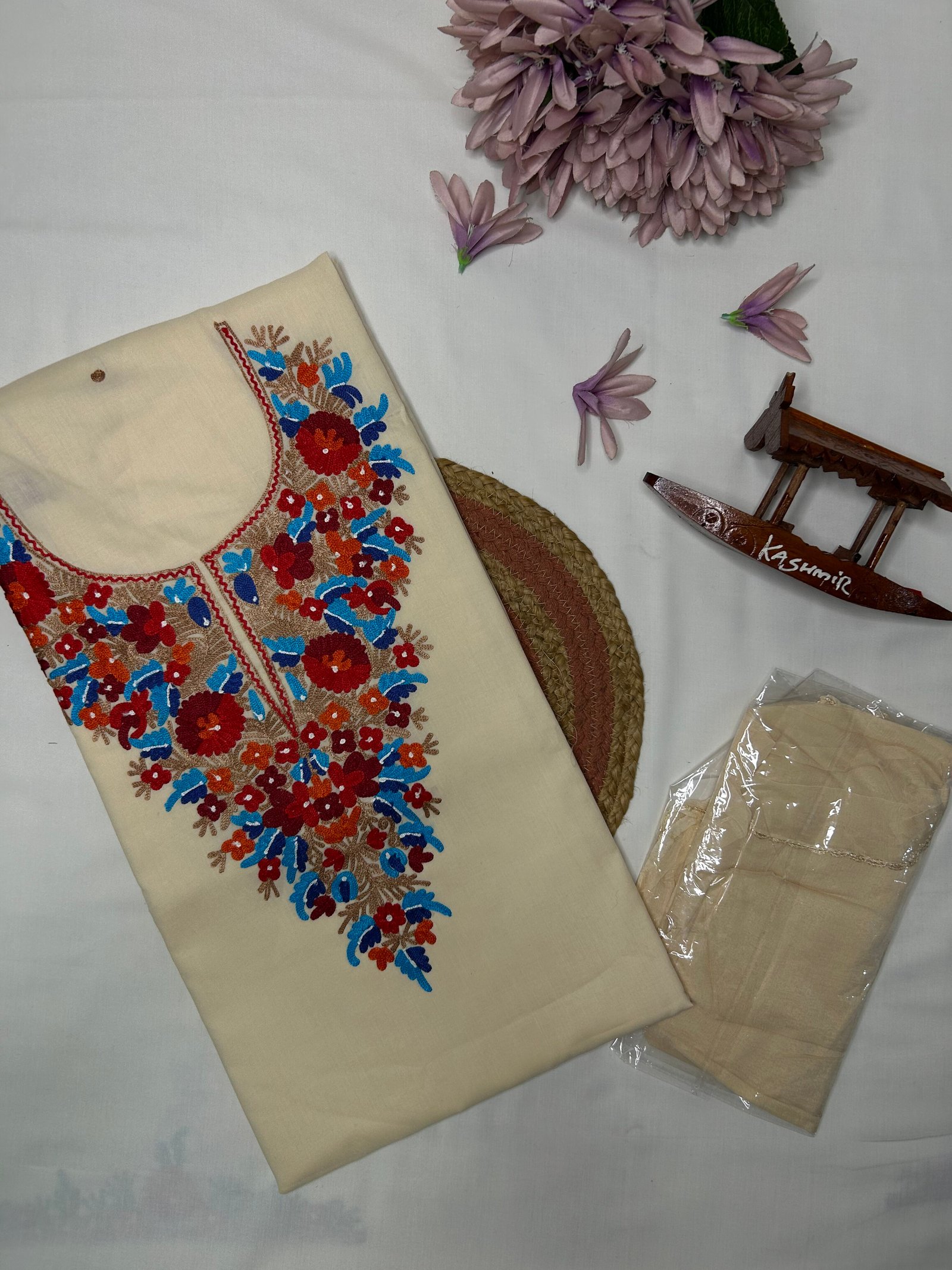 Soft Summer Cotton 3pc Unstitched Suit – Kashmiri Aari