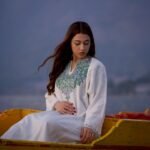 Kashmiri Pheran - Aarikari